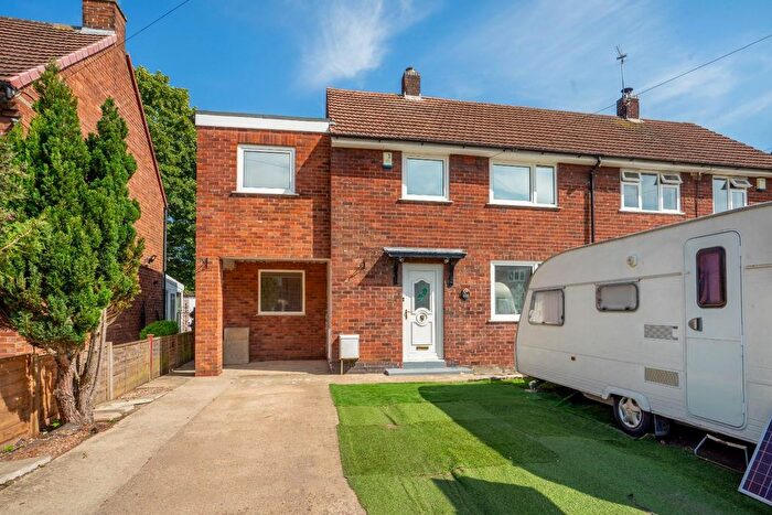3 Bedroom Semi Detached House For Sale In Chapelfields Road, York, YO26