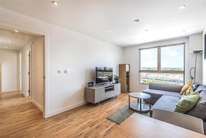 2 Bedroom Apartment To Rent In Hewitt, Alfred Street, Reading, Berkshire, RG1