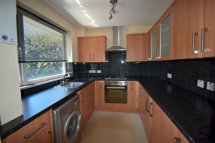 3 Bedroom Mews To Rent In Weaver Close, Alsager, ST7