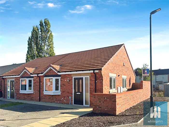2 Bedroom Bungalow For Sale In New Brook Road, South Elmsall, Pontefract, West Yorkshire, WF9