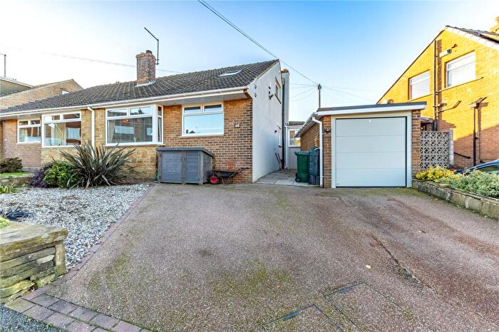 2 Bedroom Bungalow For Sale In Heights Drive, Linthwaite, Huddersfield, HD7