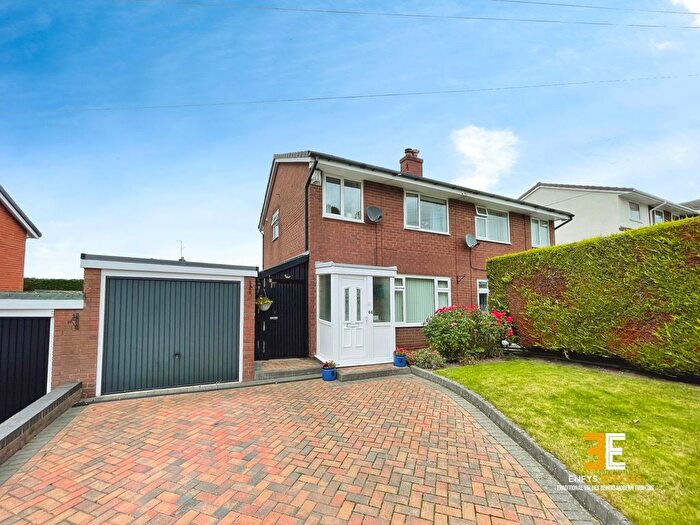 3 Bedroom Semi-detached House For Sale In St. Andrews Road, Colwyn Heights, LL29