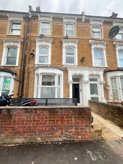 Studio To Rent In Rectory Road, London, N16