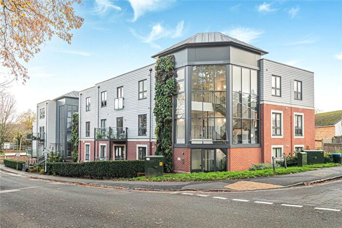 1 Bedroom Flat For Sale In Wilkins Court, RG9