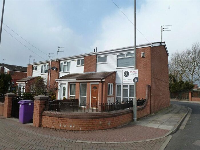 3 Bedroom Town House To Rent In Schomberg Street, Liverpool, L6