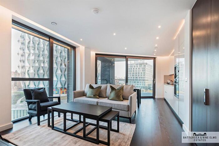 2 Bedroom Apartment To Rent In Glacier House, The Residence, SW11