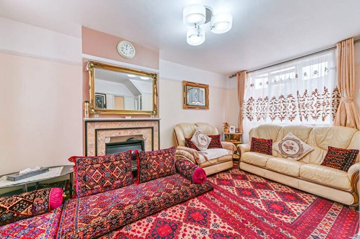 3 Bedroom Terraced House For Sale In Abbey Avenue, Alperton, Wembley, HA0