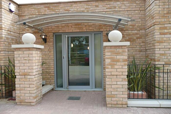 2 Bedroom Apartment To Rent In Fitzwilliam Street, Bletchley, Milton Keynes, MK3