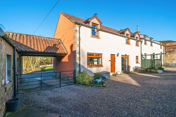 4 Bedroom Semi-Detached House For Sale In Dron Court, St Andrews, KY16