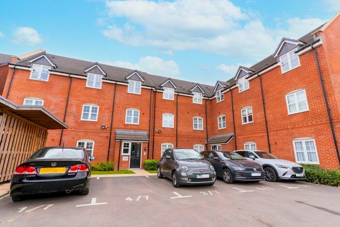 2 Bedroom Flat To Rent In Raddlebarn Road, Birmingham, B29