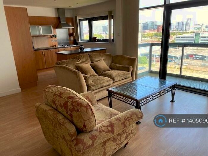 2 Bedroom Flat To Rent In Lancefield Quay, Glasgow, G3
