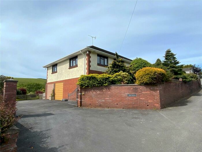4 Bedroom Detached House For Sale In Llanboidy Road, Meidrim, Carmarthen, SA33