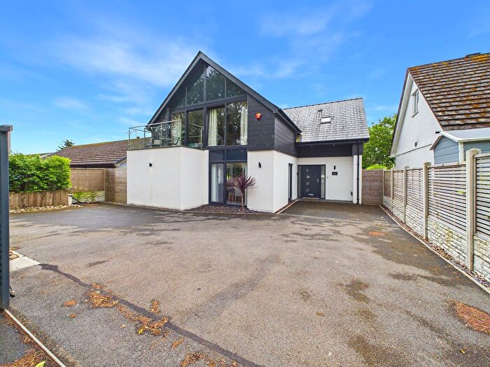 4 Bedroom Detached House For Sale In Fan Road, Saundersfoot, SA69