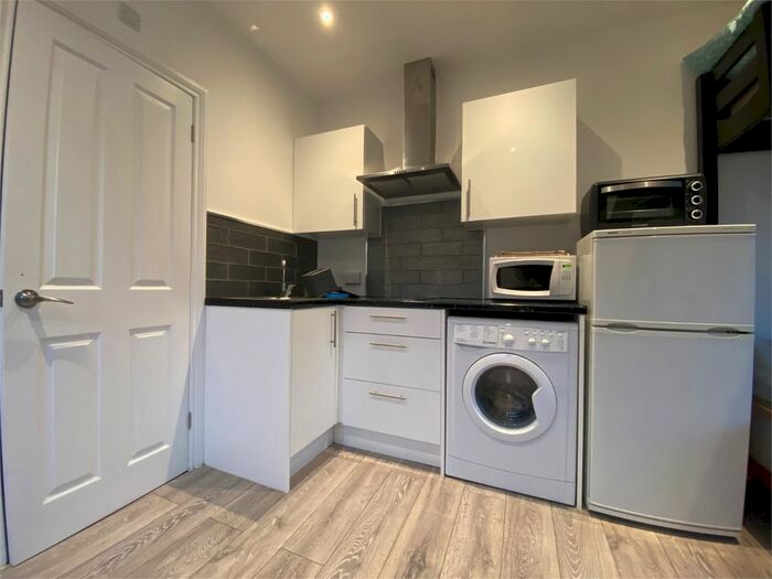 Studio To Rent In Pield Heath Avenue, Uxbridge, Greater London UB8