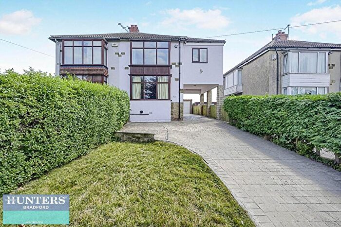 3 Bedroom Semi-Detached House For Sale In Hunsworth Lane East Bierley, Bradford, West Yorkshire, BD4