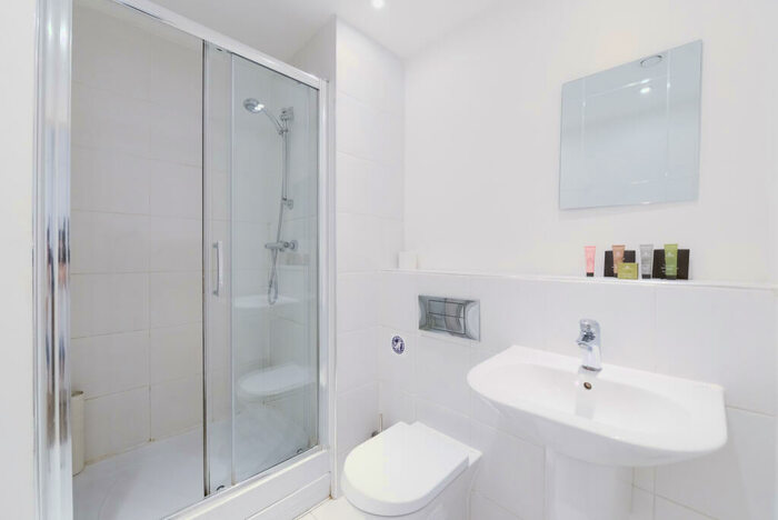 1 Bedroom Flat To Rent In John Nash Mews, London, E14