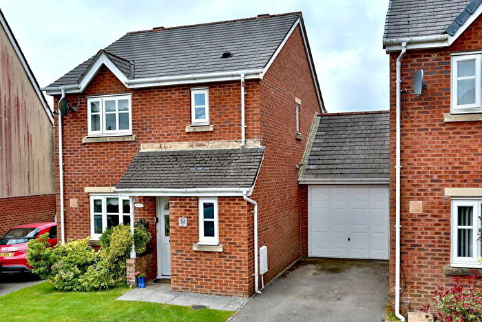 3 Bedroom Detached House For Sale In Lakeside Way, Nantyglo, Ebbw Vale, Blaenau Gwent, NP23