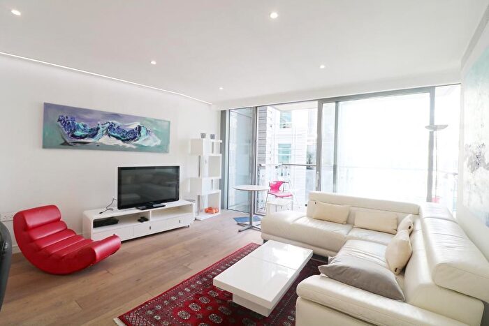 1 Bedroom Flat For Sale In Central St Giles Piazza, Covent Garden, London, WC2H