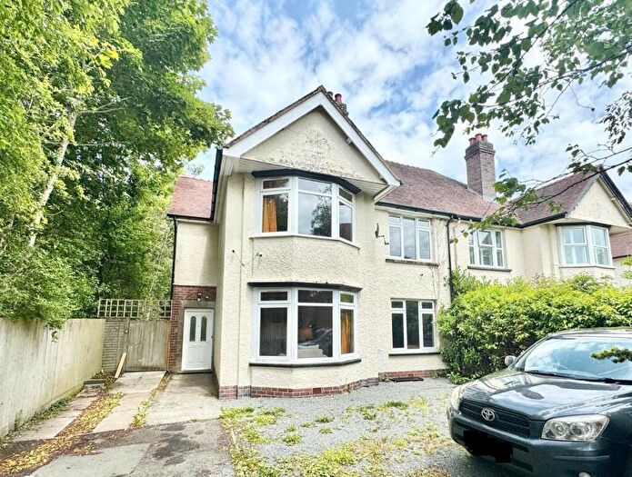 4 Bedroom Semi-Detached House For Sale In Broadway, Llandrindod Wells, Powys, LD1
