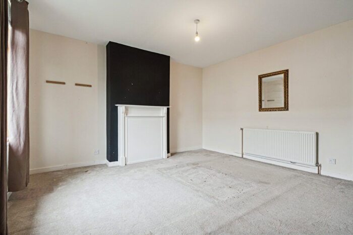 2 Bedroom Semi-Detached House For Sale In Friarscourt Avenue, Knightswood, G13