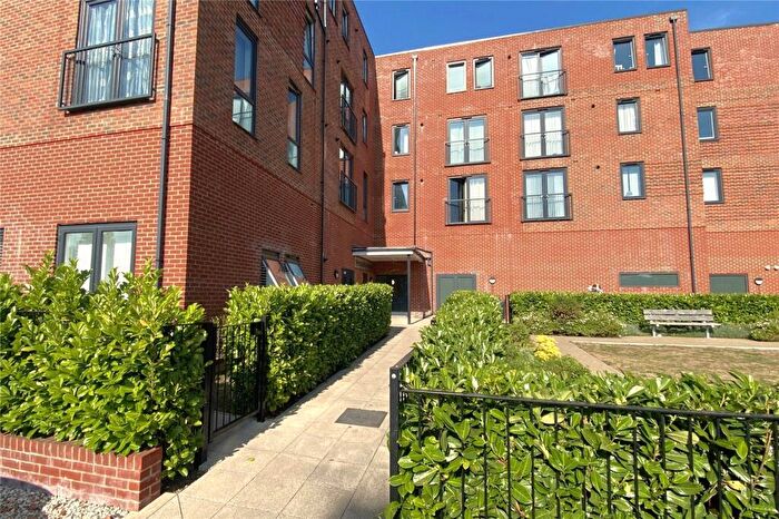 2 Bedroom Flat For Sale In Wilton Road, Camberley, Surrey, GU15