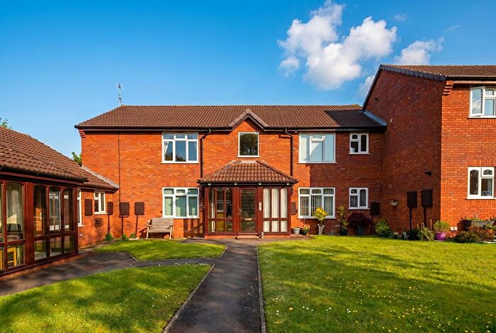 2 Bedroom Flat For Sale In Windsor Lodge, Mickleton Road, Solihull, B92