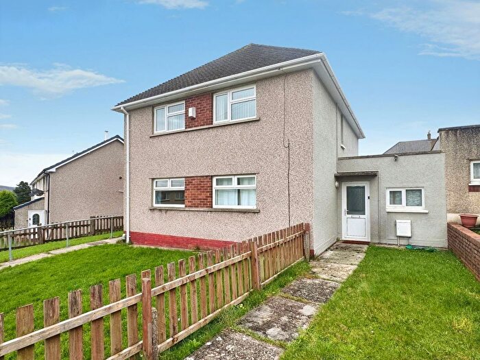 2 Bedroom Flat For Sale In Tregelles Road, Neath, SA10