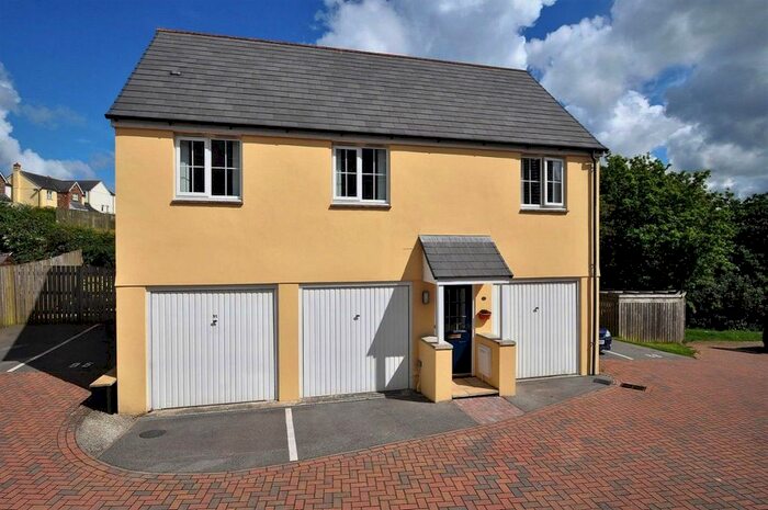 2 Bedroom Flat To Rent In Swans Reach, Swanpool, Falmouth, TR11