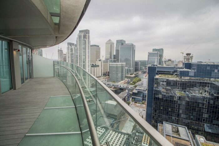 1 Bedroom Flat To Rent In Arena Tower, Crossharbour Plaza, Canary Wharf, London, E14