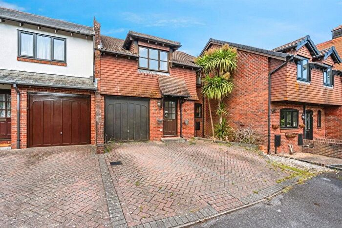 4 Bedroom Terraced House To Rent In Old Cottage Close, West Wellow, Romsey, Hampshire, SO51