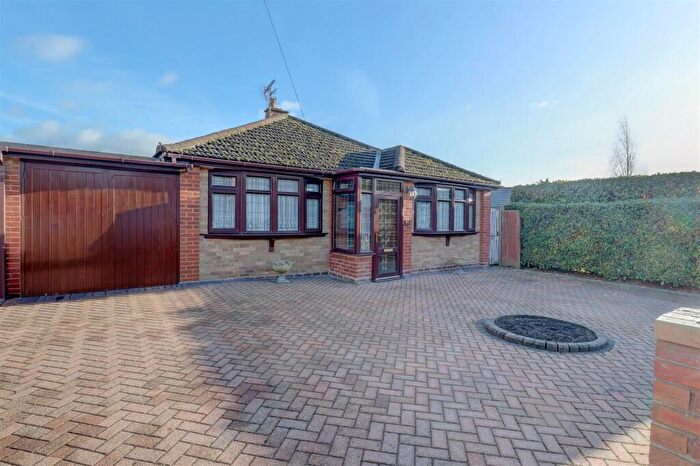 2 Bedroom Detached Bungalow For Sale In Peake Avenue, St Nicolas Park, Nuneaton, CV11