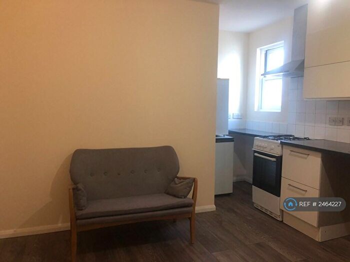 1 Bedroom Flat To Rent In Wellington Street, Luton, LU1