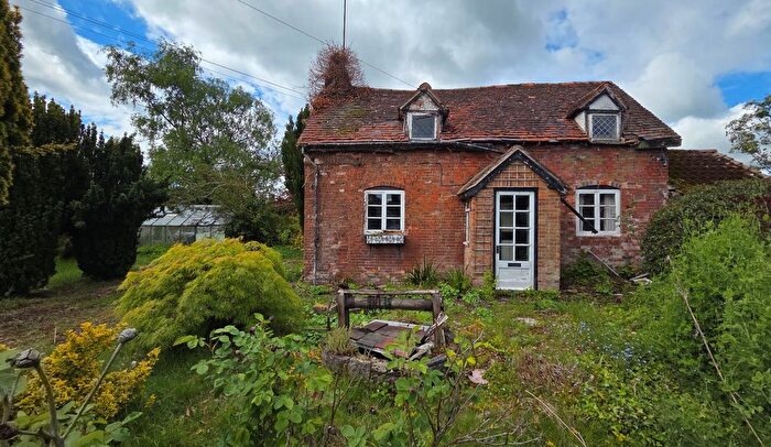 2 Bedroom Cottage For Sale In Plover Cottage, Tanworth Lane, Shirley, Solihull, West Midlands, B90
