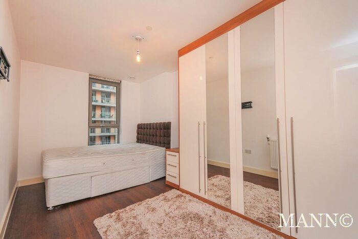 2 Bedroom Flat To Rent In Venice Corte, Lewisham, SE13