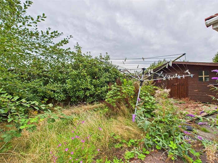 2 Bedroom Bungalow For Sale In Oak Drive, Nuthall, Nottingham, Nottinghamshire, NG16