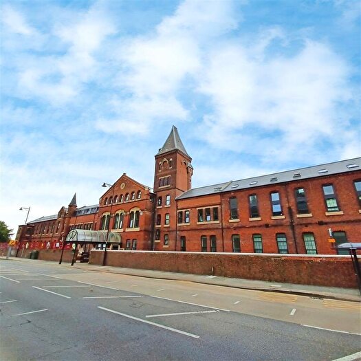 1 Bedroom Apartment For Sale In New Road, Rochester, ME1