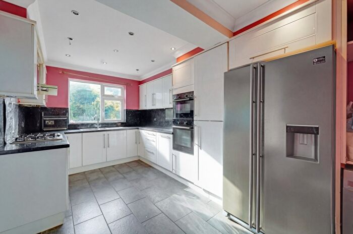 3 Bedroom Semi Detached House For Sale In Tunstall Avenue, IG6