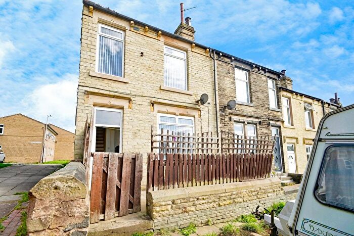 3 Bedroom Terraced House For Sale In Travis Lacey Terrace, Dewsbury, WF13