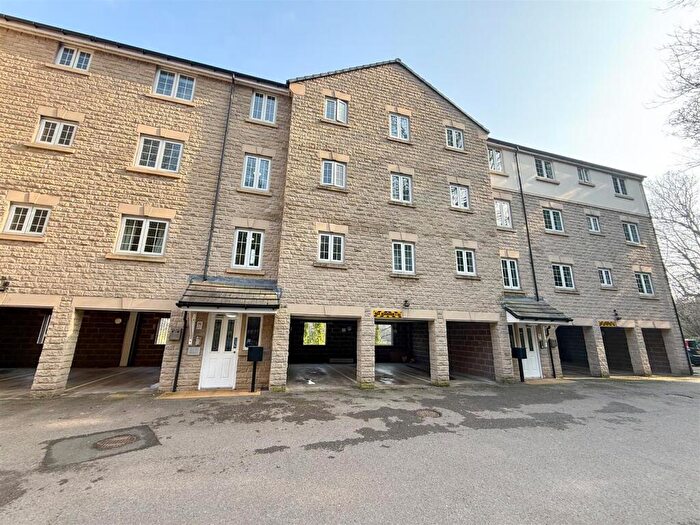 2 Bedroom Penthouse For Sale In Chestnut Court, Oughtibridge, S35