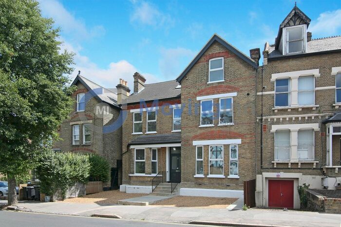 1 Bedroom Flat To Rent In Birdhurst Road, South Croydon, Surrey, CR2