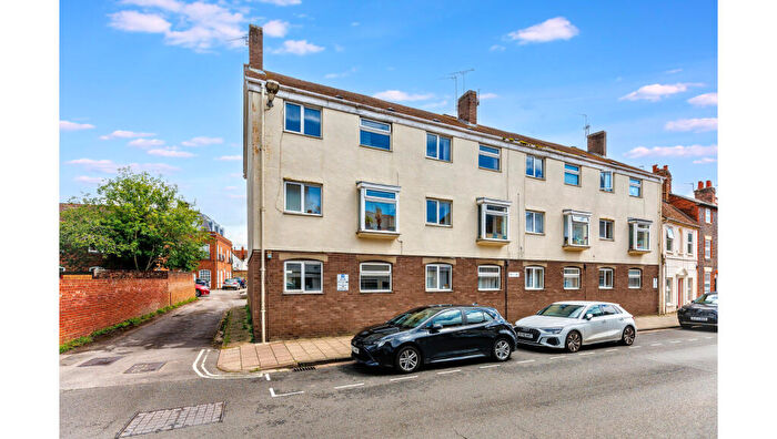 Flat For Sale In Flat, West St Helen Street, Abingdon, Oxfordshire, OX14