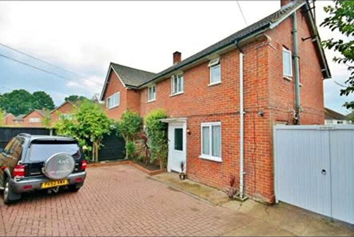 3 Bedroom Semi-Detached House To Rent In Hammond Road, GU21