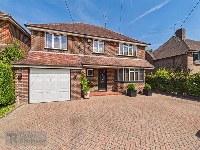 4 Bedroom Detached House For Sale In Three Bridges Road, Three Bridges, Crawley, RH10