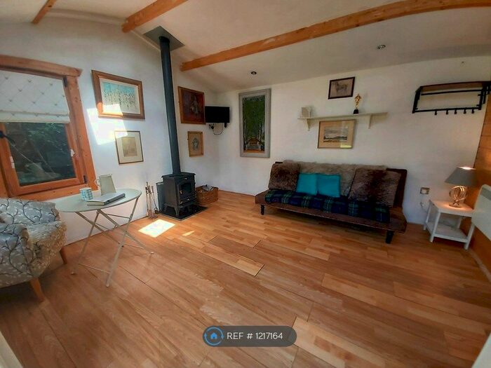 1 Bedroom Detached House To Rent In Marlborough Road, London, SW19