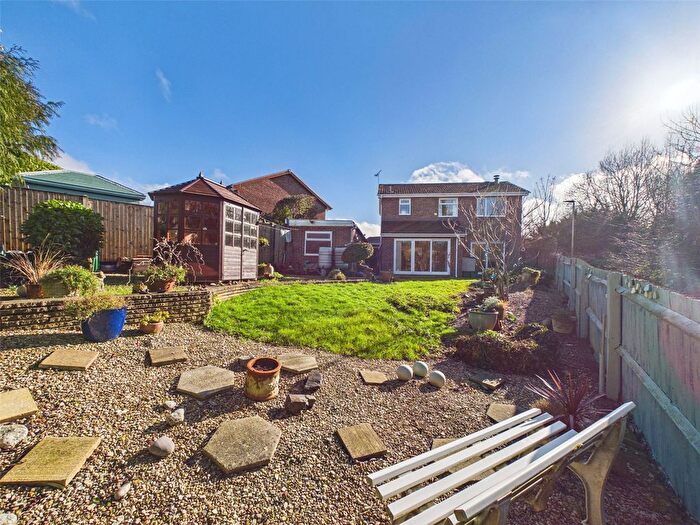3 Bedroom Detached House For Sale In Merestones Drive, Cheltenham, Gloucestershire, GL50