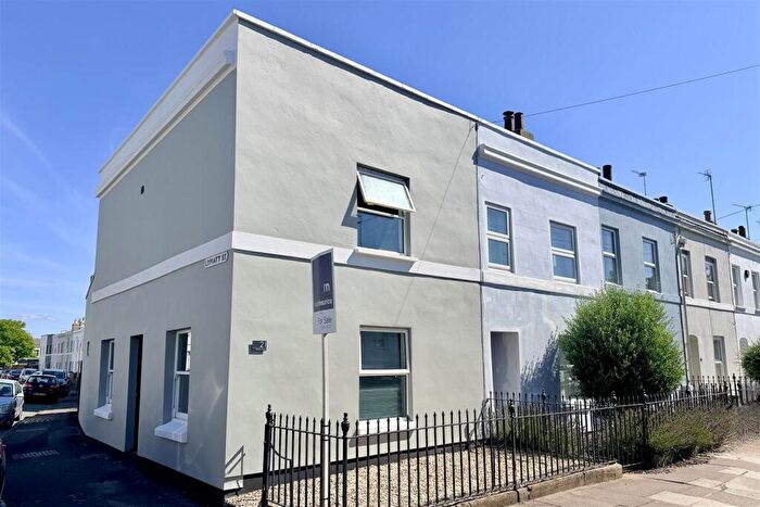2 Bedroom House For Sale In Princes Road, Cheltenham, GL50