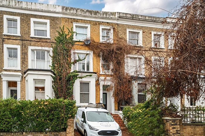 2 Bedroom Flat For Sale In Spenser Road, London, SE24