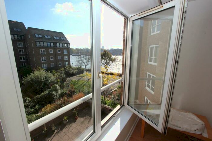 1 Bedroom Apartment To Rent In Orient Wharf, Wapping High Street, Wapping, E1W