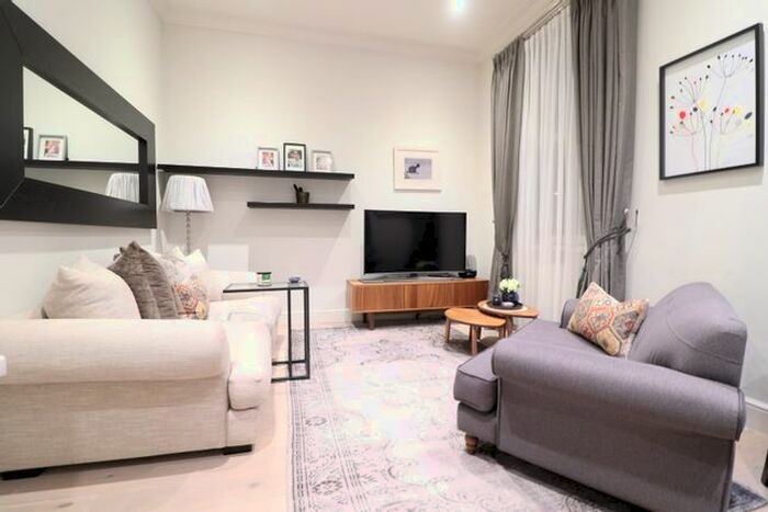 2 Bedroom Flat To Rent In Finborough Road, London, SW10