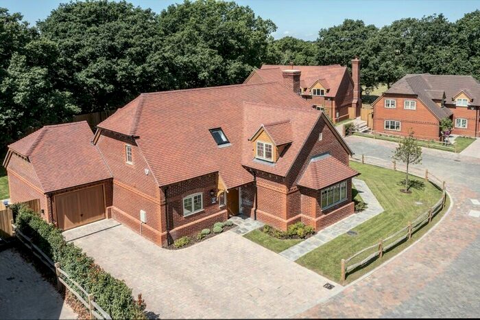 4 Bedroom Detached House For Sale In Pounsett Gardens, Bradfield Southend, Reading, Berkshire, RG7